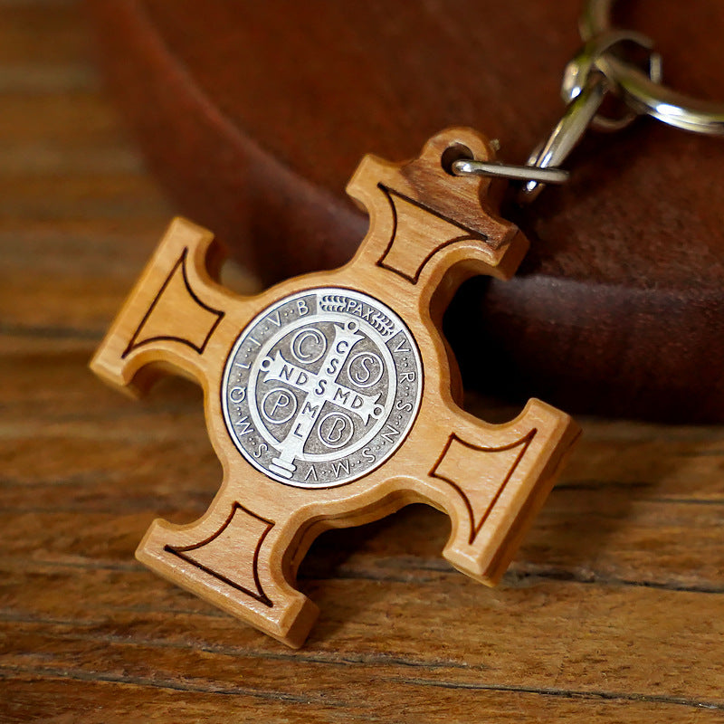 Medalla de Madera de Olivo de San Benito Amén Artesano