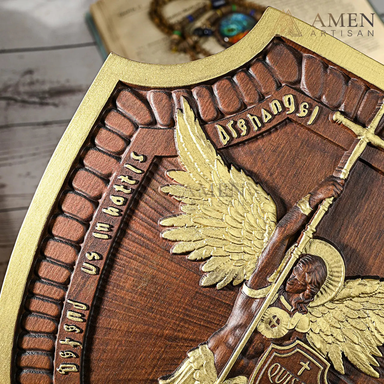 Talla de madera de San Miguel