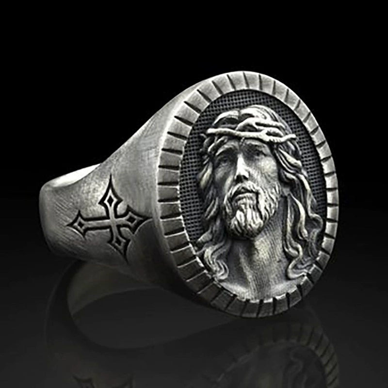 Anillo artesanal con cruz ovalada y retrato de Jesús grabado de Amén