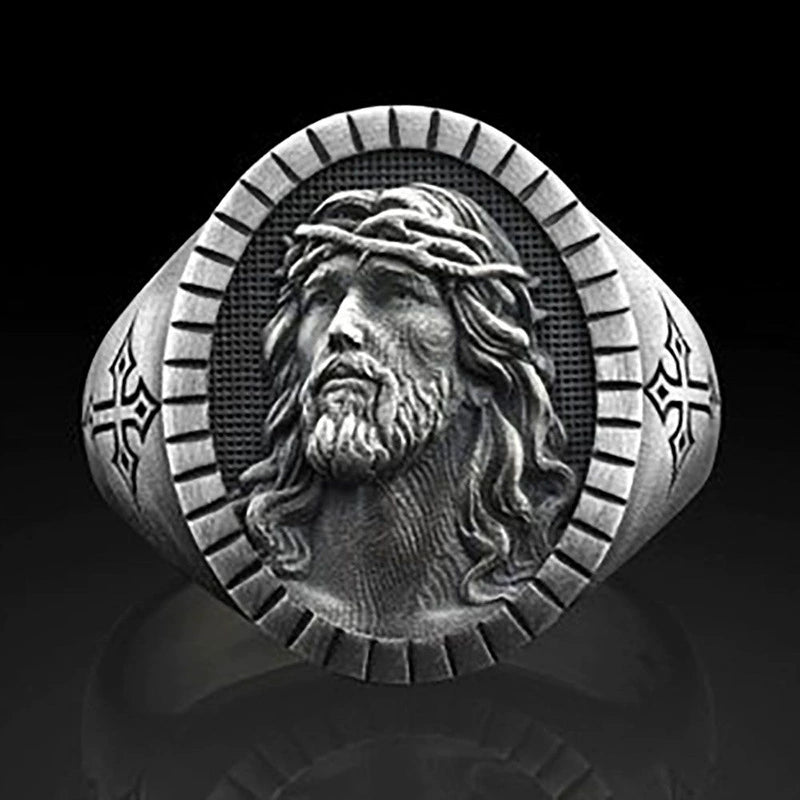 Anillo artesanal con cruz ovalada y retrato de Jesús grabado de Amén