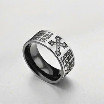 Anillo de acero de titanio con diseño de cruz | Amen Artisan