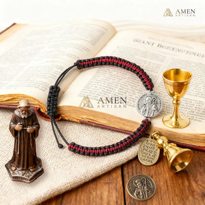 Pulsera trenzada con colgante artesanal con retrato de Jesús de Amén