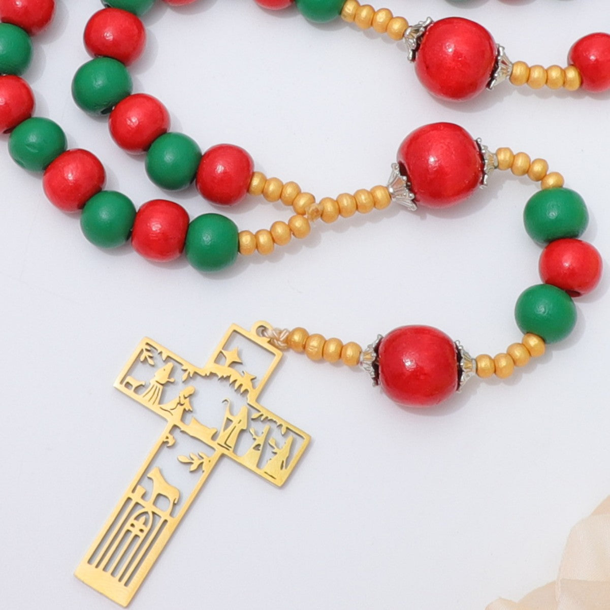 Nativity Birth of Jesus Rosary – Christmas Red & Green Wood Beads