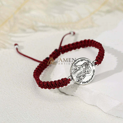 Pulsera trenzada con colgante artesanal con retrato de Jesús de Amén