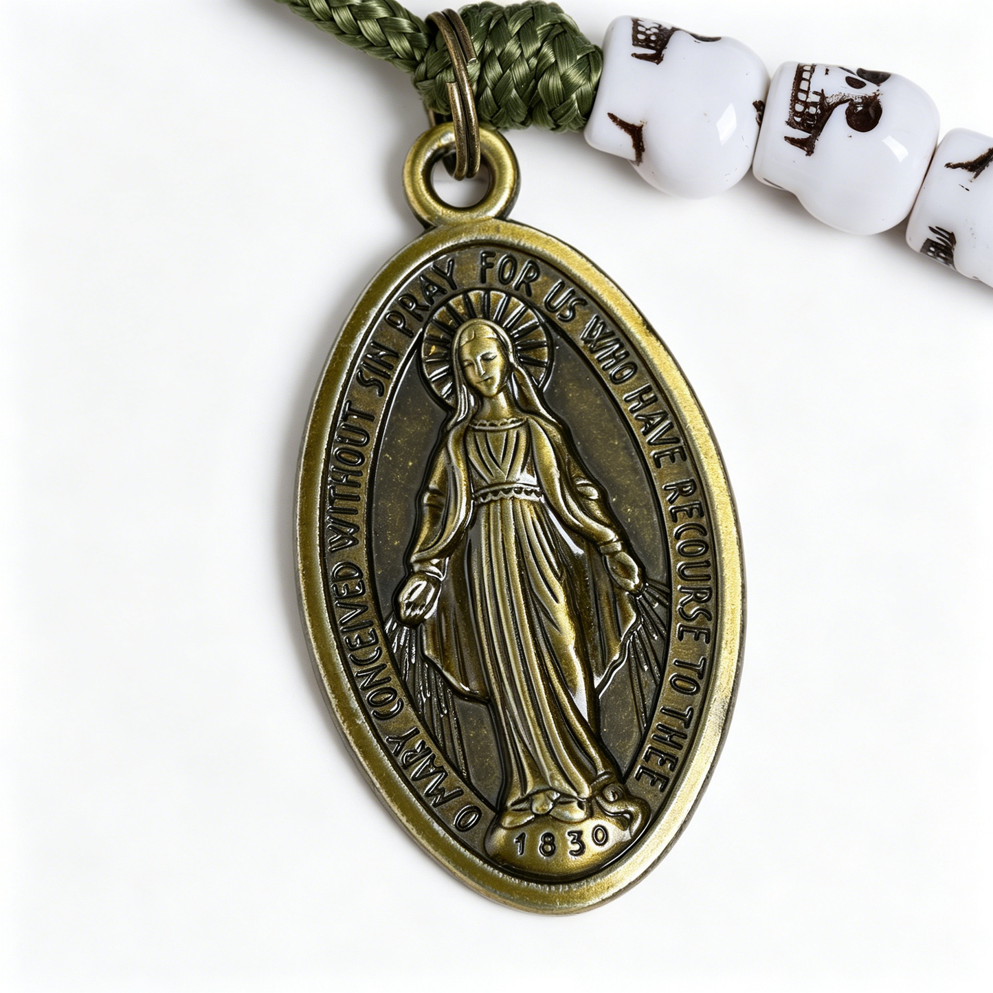 Rosario Memento Mori con Cuentas de Calavera Amén Artesano