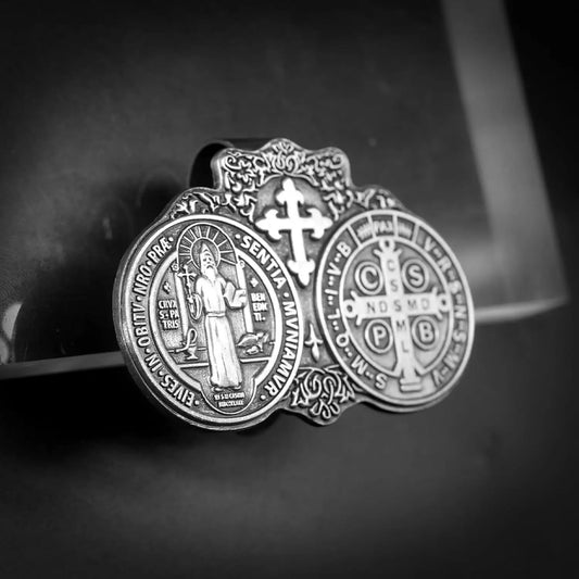 Accesorios artesanales para viseras de coche Amen Medalla de San Benito Bendice la seguridad al conducir